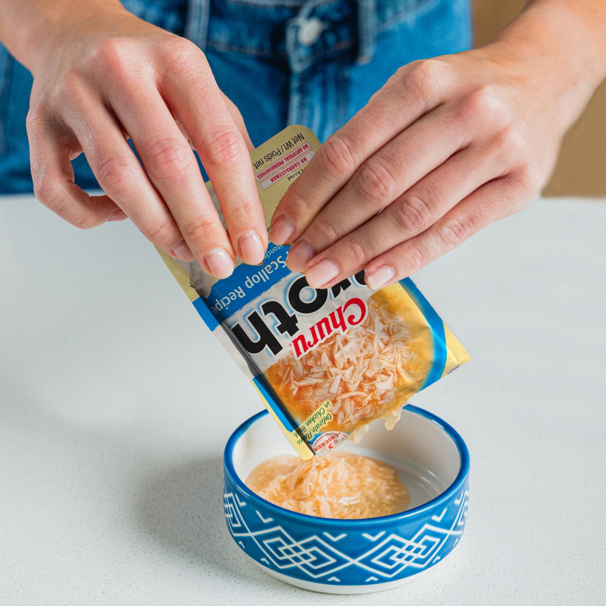 INABA Churu Broth for Cats, Creamy Broth with Shredded Chicken Side Dish Pouch, 1 Ounce per Pouch, 15 Pouches, Chicken & Tuna Variety Pack - Image 5